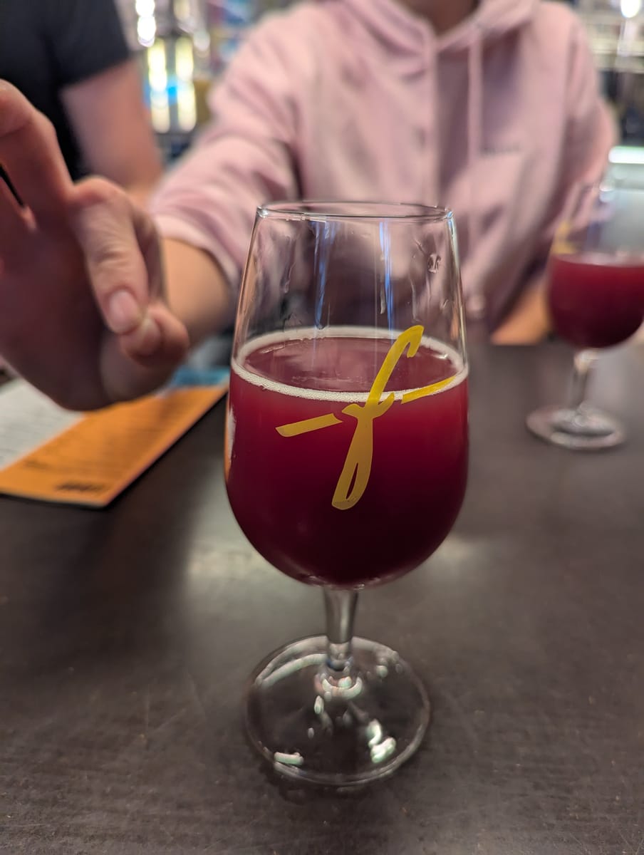 Photo de la critique de Kittease