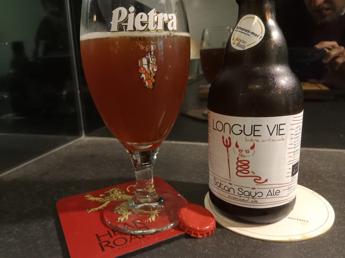 Photo from the review by ClemBuntu