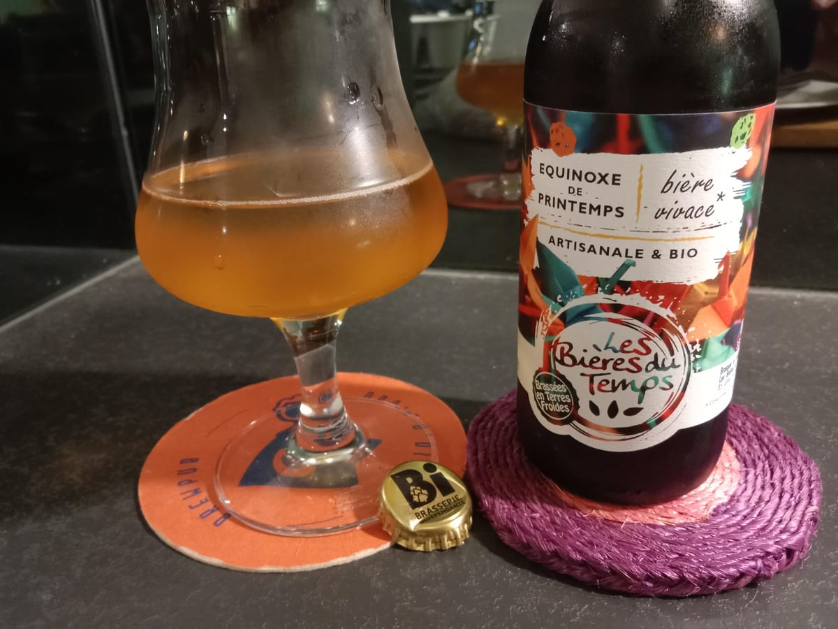 Photo from the review by ClemBuntu